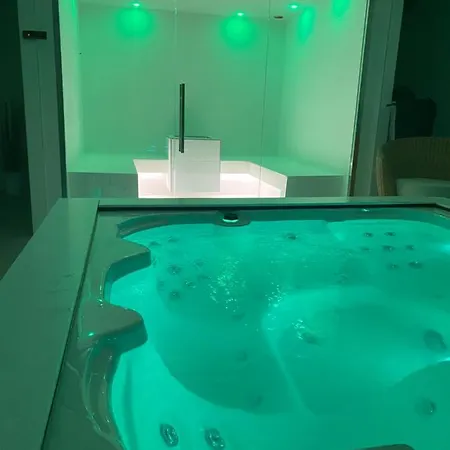 Di Aurelia 19 Personnes Piscine Jacuzzi Hammam וילה פורטו-וישיו