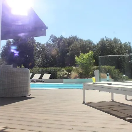 Di Aurelia 19 Personnes Piscine Jacuzzi Hammam بورتو فيكشْيو