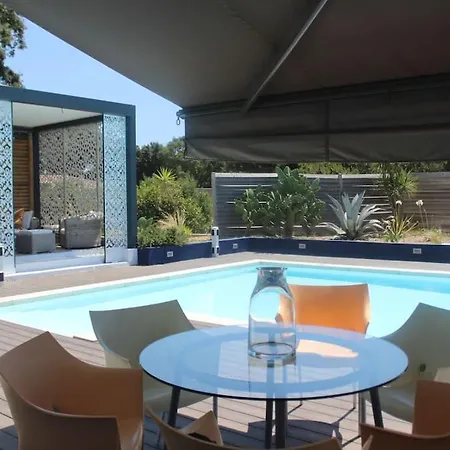 فيلة Di Aurelia 19 Personnes Piscine Jacuzzi Hammam *