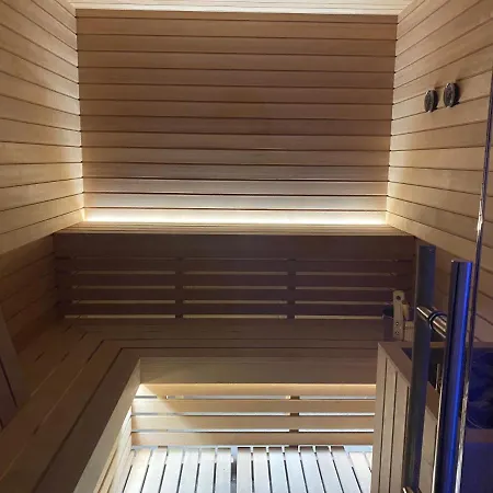 Di Aurelia 19 Personnes Piscine Jacuzzi Hammam بورتو فيكشْيو